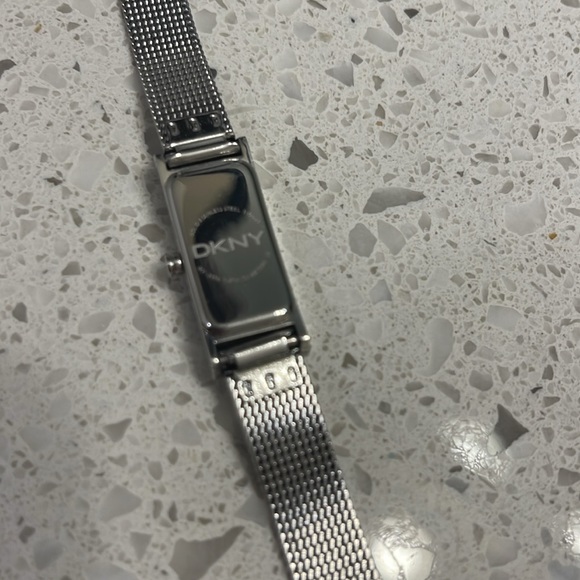 Authentic DKNY ladies bracelet watch mesh band - Picture 5 of 15